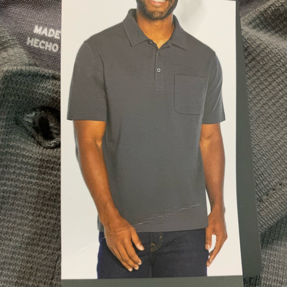 Men’s Eddie Bauer’s pocket polo shirt, great fit short sleeves, classic fit